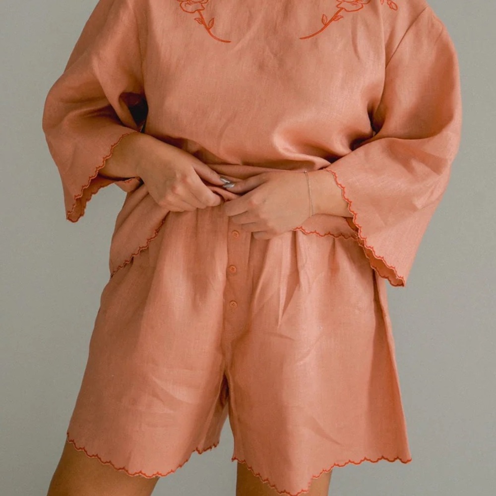 Sonderhaus The west set bottom- radish